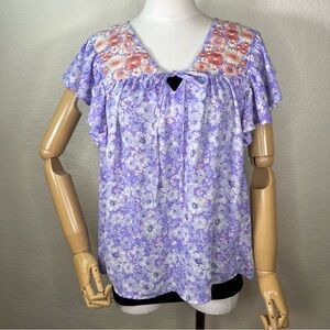 NEW NWT Emily Wonder Embroidered Smocked Floral Top Blouse Shirt Size Medium